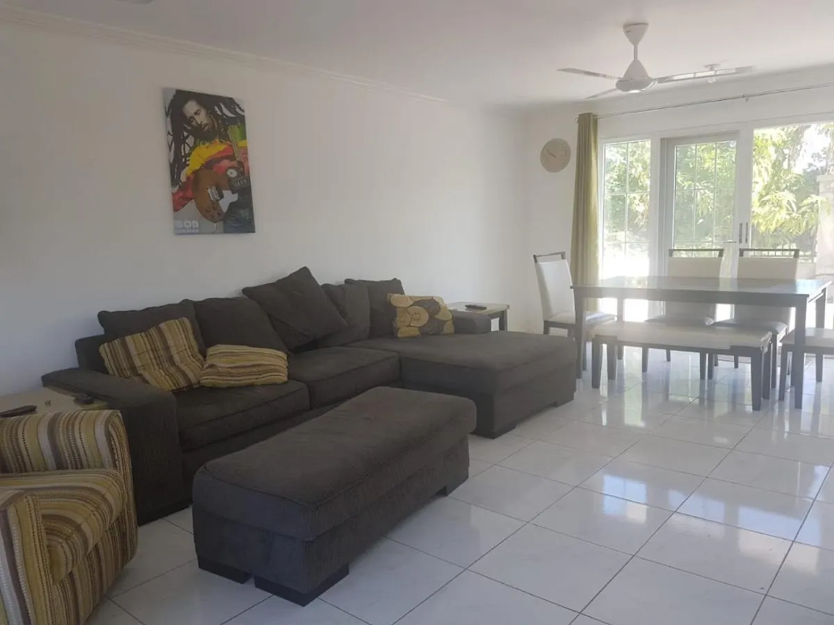 펜션 Orange Bay Townhouse By The Bay, Little Bay Country Club ,Negril 빌라