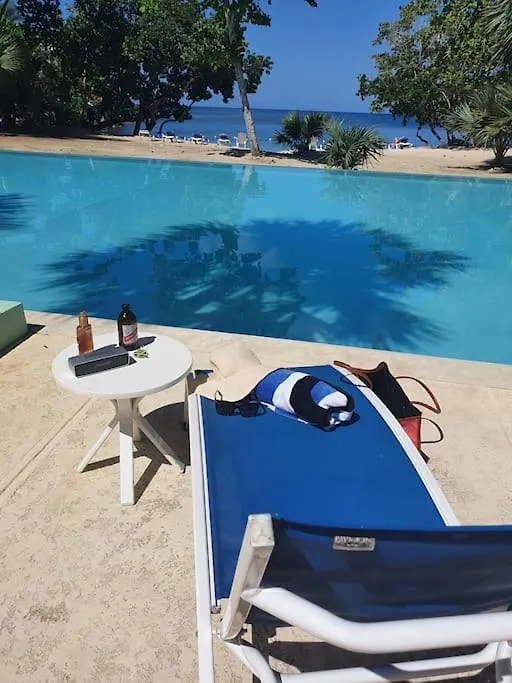 Orange Bay Townhouse By The Bay, Little Bay Country Club ,Negrilヴィラ Orange Bay