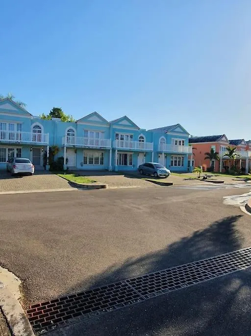 Orange Bay Townhouse By The Bay, Little Bay Country Club ,Negrilヴィラ 別荘 Orange Bay